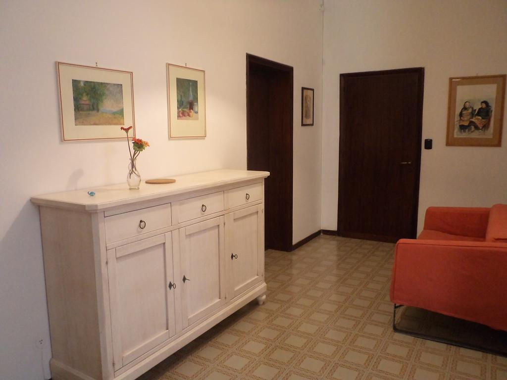 Irene Apartment Pistoia Phòng bức ảnh